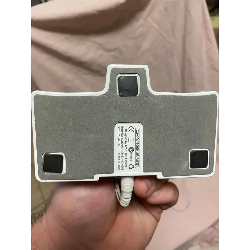 NYKO INDUCTION CHARGING STATION FOR NINTENDO WII